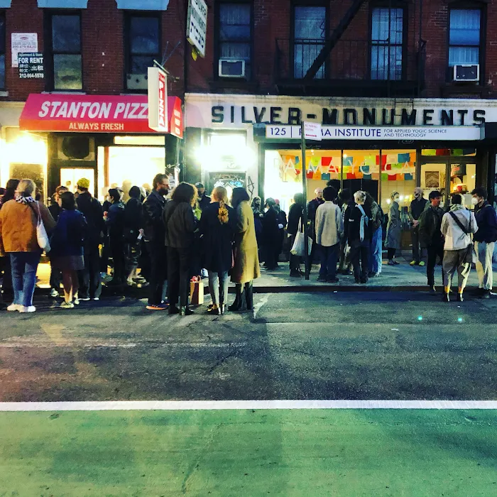 Stanton Street Pizza Picture 9