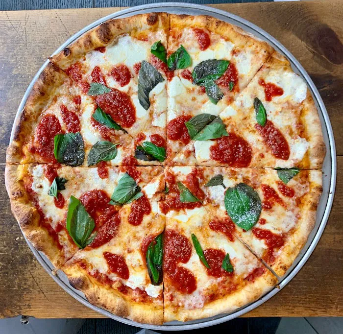 Stanton Street Pizza Picture 5