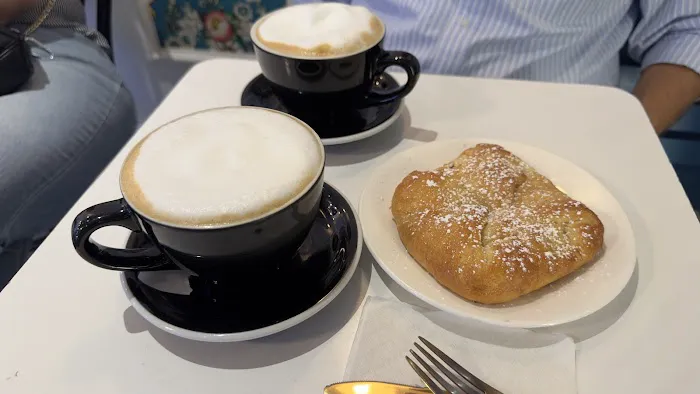 Cafè Belle Picture 1