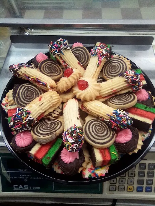 Moishe's Kosher Bakery Picture 8