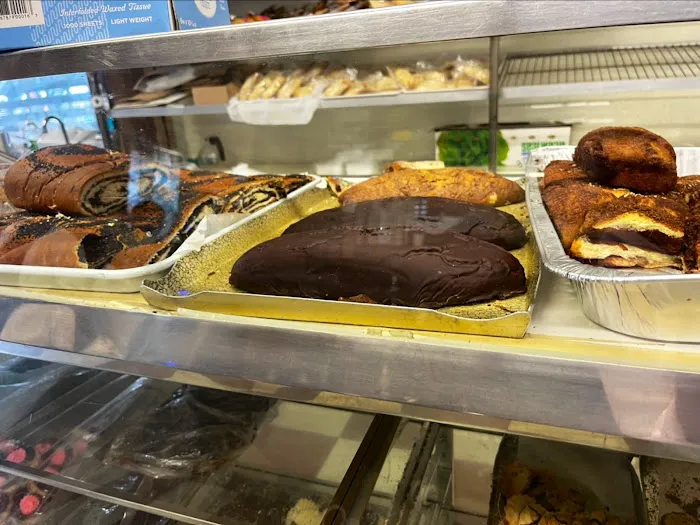 Moishe's Kosher Bakery Picture 3