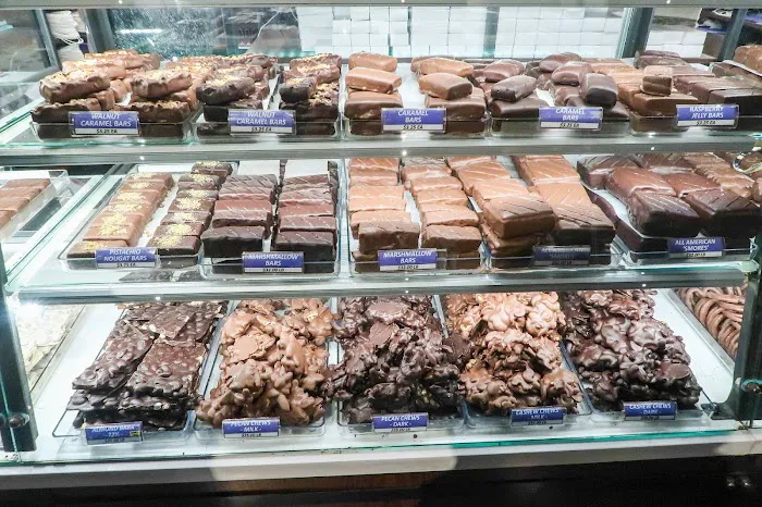 Li-Lac Chocolates (Bleecker St.) Picture 6