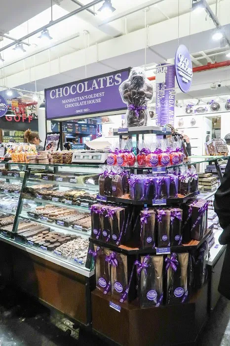 Li-Lac Chocolates (Bleecker St.) Picture 10