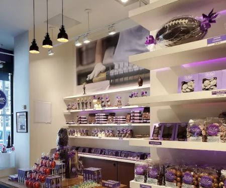 Li-Lac Chocolates (Bleecker St.)
