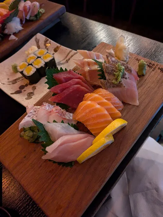 Blue Ribbon Sushi & Sake Picture 2