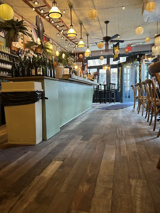 The Grey Dog - West Village Picture 9