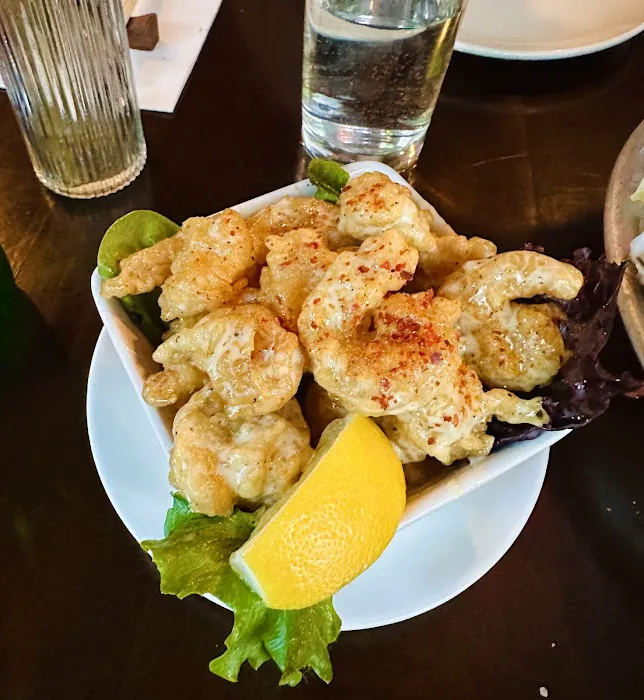 Ama Raw Bar West Village Picture 6