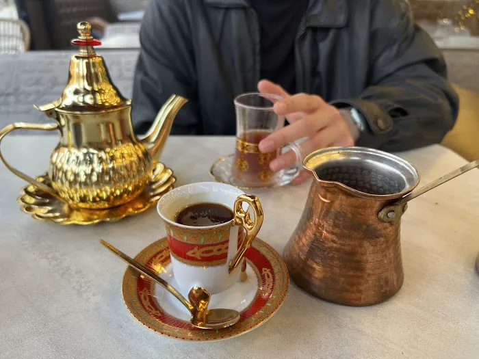 Fatousha cafe & restaurant Picture 5