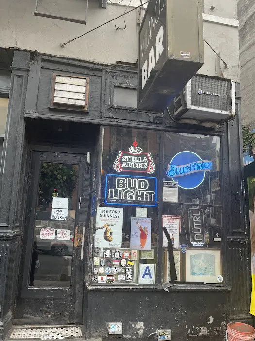 Milano's Bar Picture 6