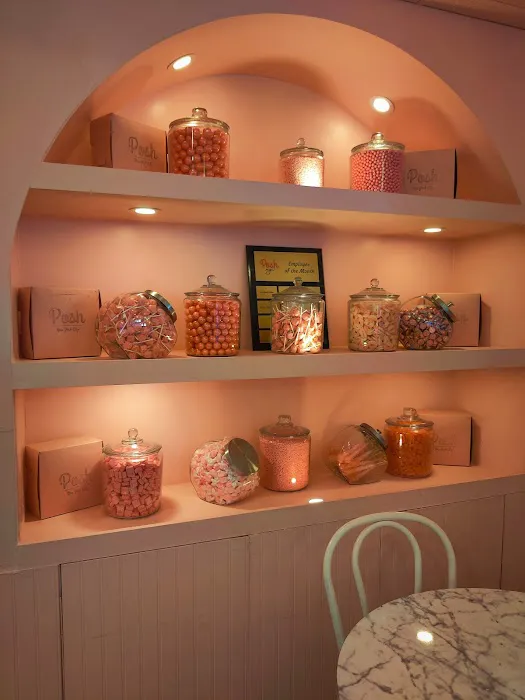 Posh Pop Bakeshop Picture 4
