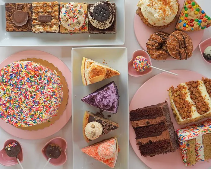 Posh Pop Bakeshop Picture 3