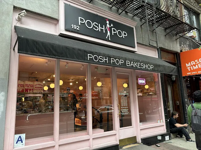 Posh Pop Bakeshop Picture 7