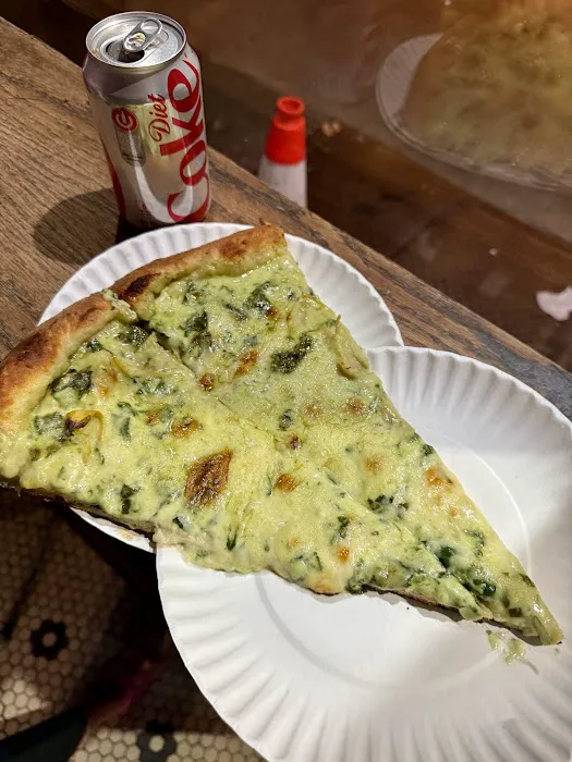 Artichoke Basille's Pizza Picture 9