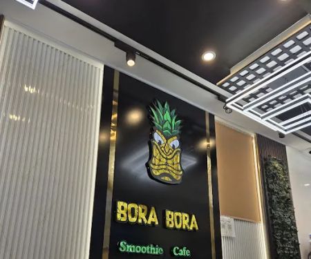 Bora Bora Smoothie Cafe - Greenwich Village