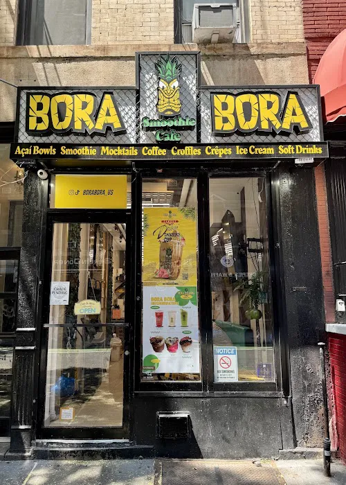 Bora Bora Smoothie Cafe - Greenwich Village Picture 3