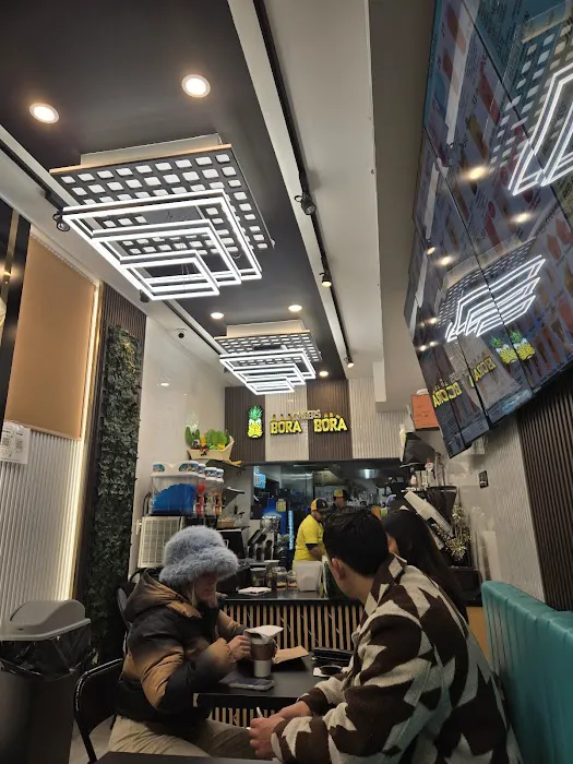 Bora Bora Smoothie Cafe - Greenwich Village Picture 8