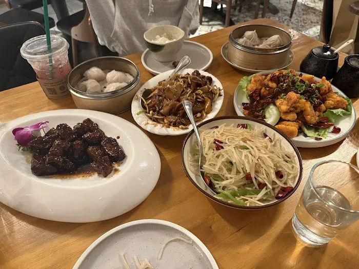 Yum Cha Chinese Kitchen & Bar 姑苏里 Picture 4