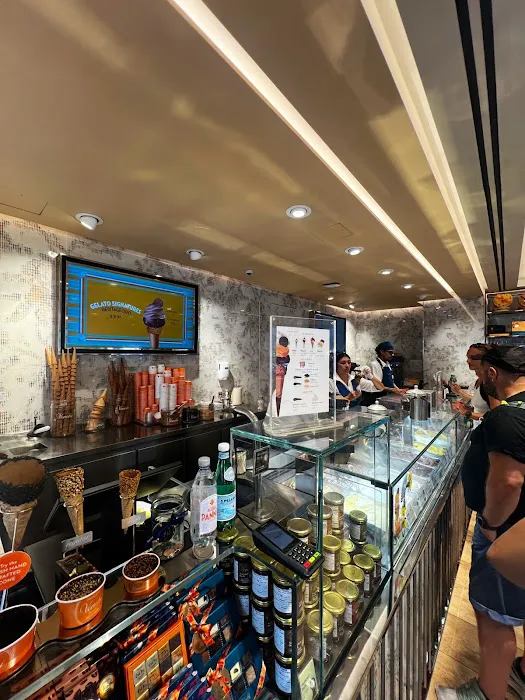 Venchi Chocolate Bleecker St Picture 6