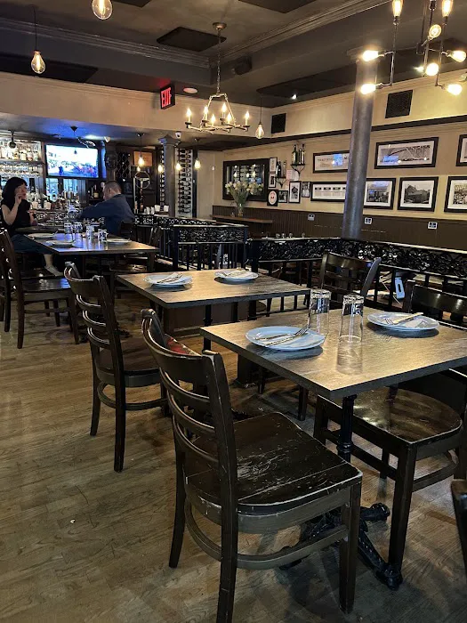 Denino's Greenwich Village Picture 6