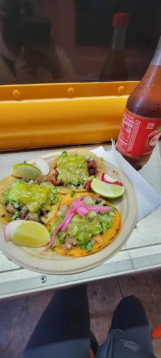 Sidewalk Tacos Food Truck Picture 10