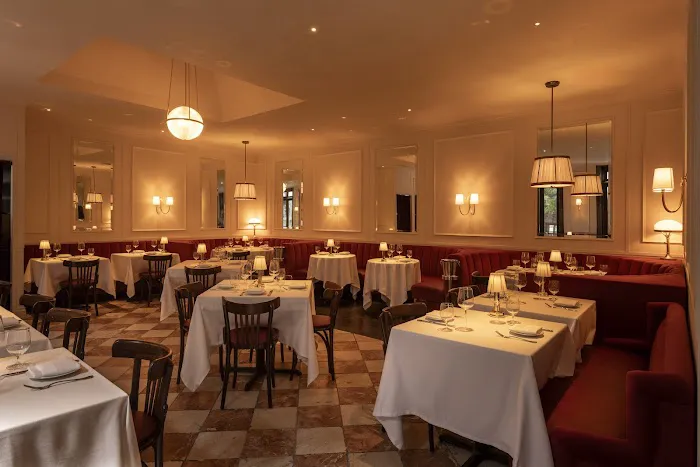 Chateau Royale Picture 7