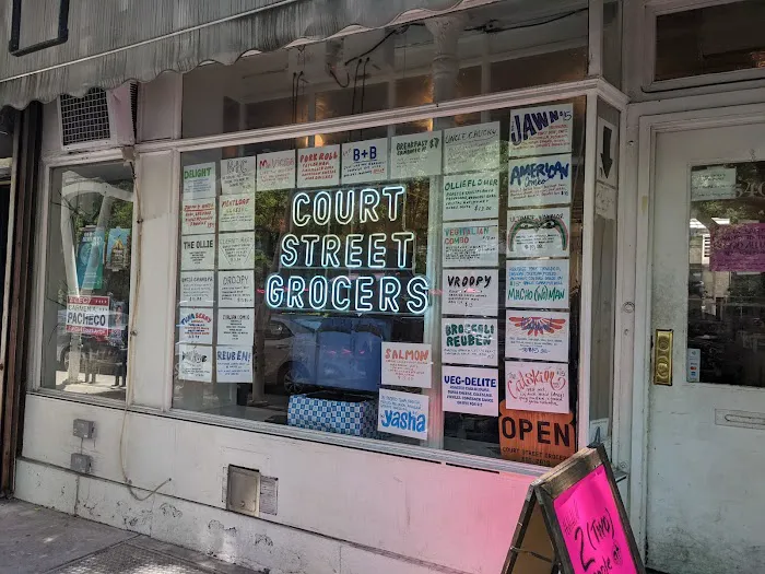 Court Street Grocers Picture 1