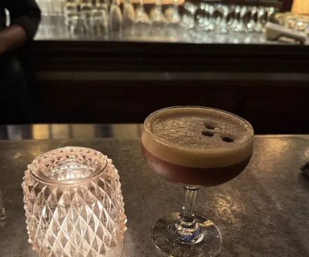 Zinc Bar