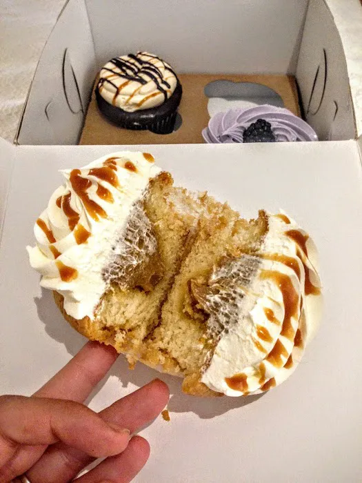 Molly's Cupcakes Picture 5