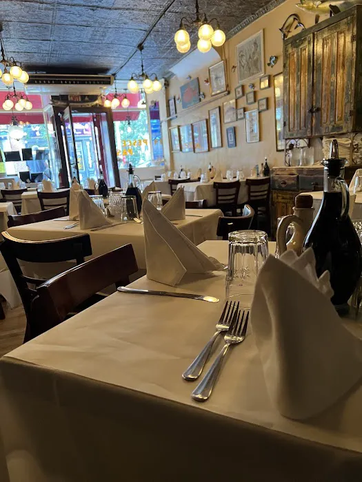 Trattoria Pesce Pasta Picture 3