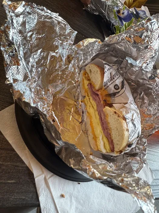Davidovich Bagel Cafe Picture 10