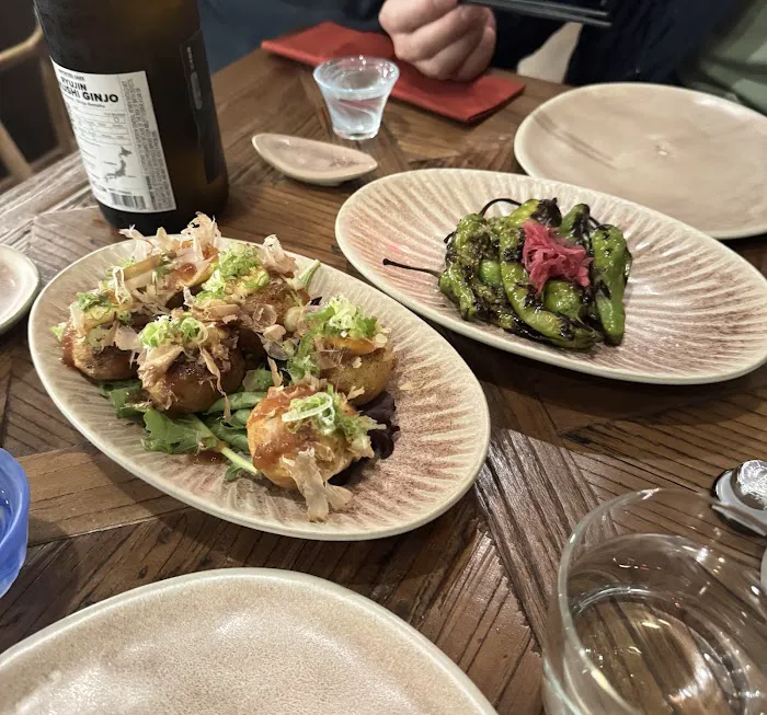 Rokunana | Creative Sushi Bar & Cocktails with Japanese-American Flair Picture 1