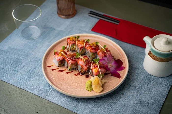 Rokunana | Creative Sushi Bar & Cocktails with Japanese-American Flair Picture 7