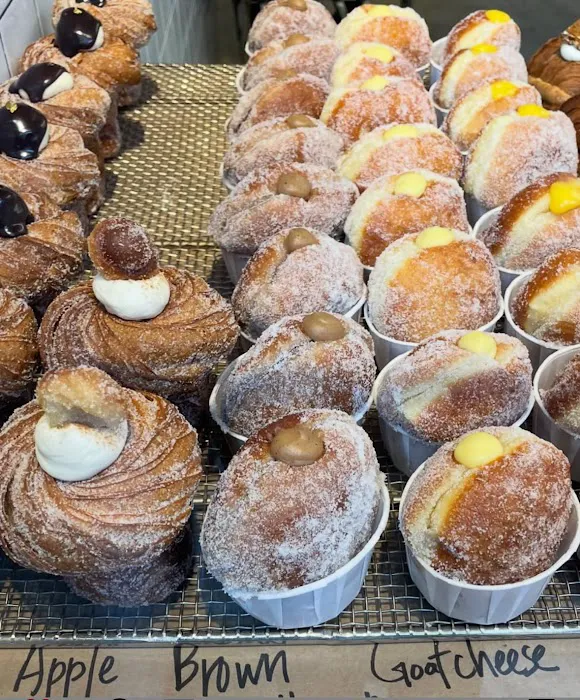 Supermoon Bakehouse Picture 3