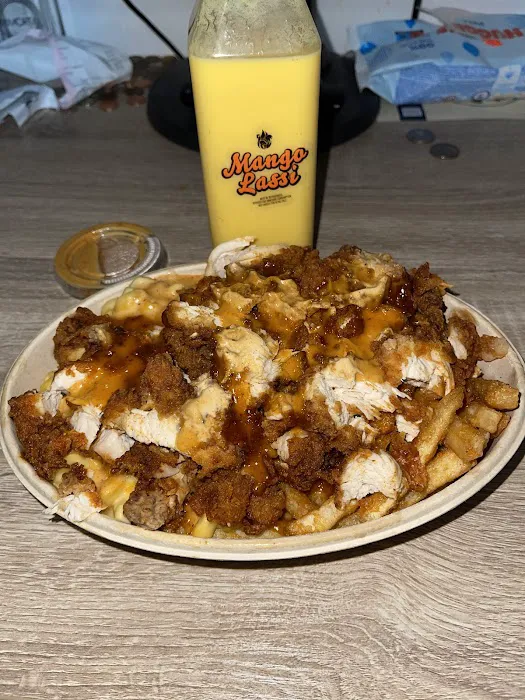Fluffies Hot Chicken - LES Picture 6