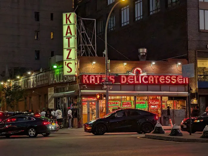 Katz's Delicatessen Picture 10
