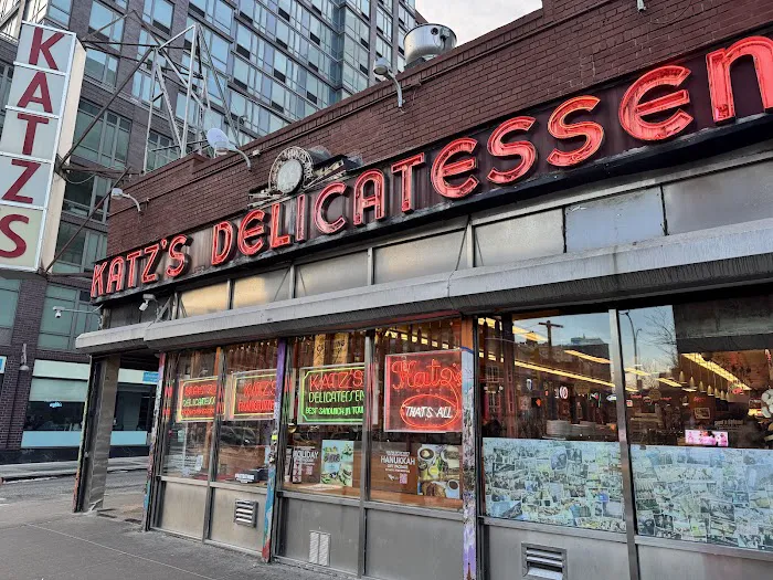 Katz's Delicatessen Picture 5