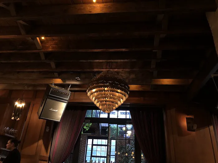 The Lobby Bar Picture 3