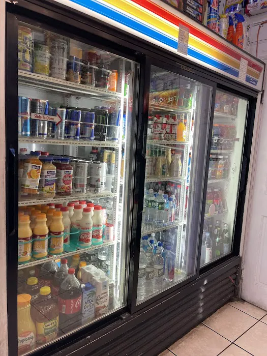 Pak Punjab Deli & Grocery Smoke Shop Picture 10