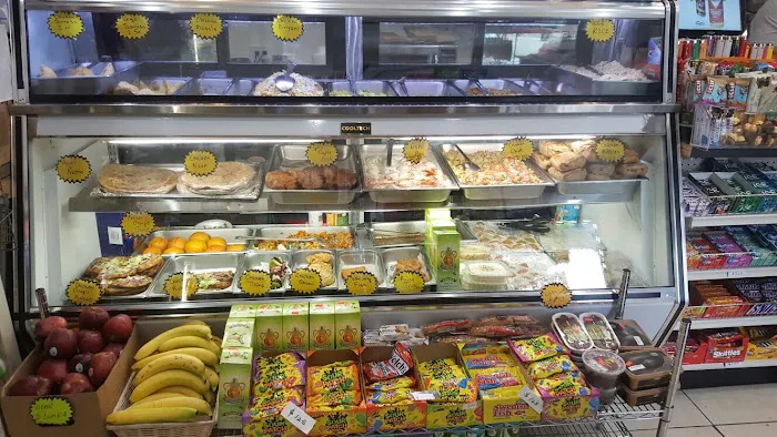 Pak Punjab Deli & Grocery Smoke Shop Picture 6