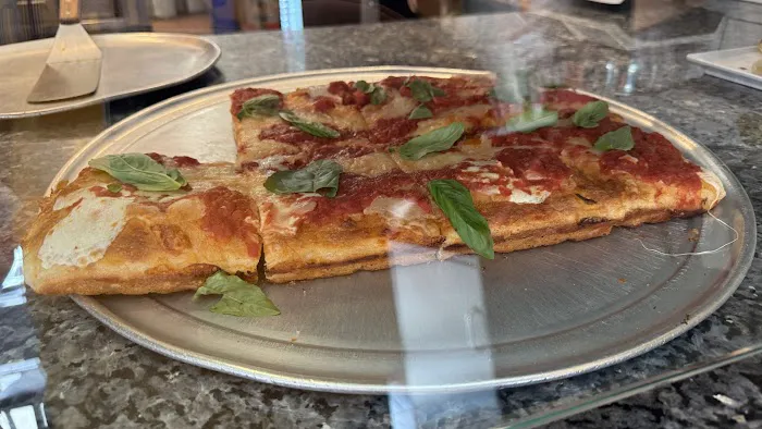 Andrea's Pizza Picture 3