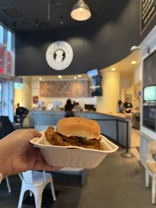 Blue Ribbon Fried Chicken Picture 5