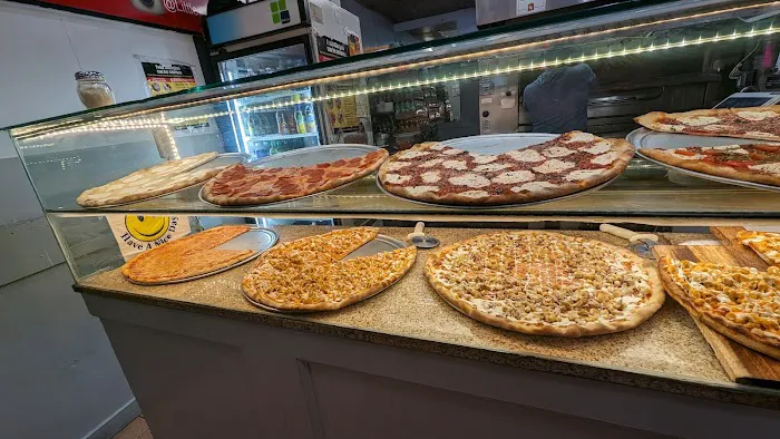 Little Gio's Pizza Picture 8