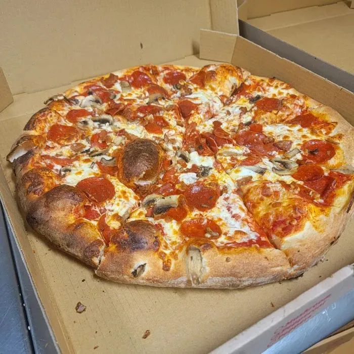 NYC Pizza & Fried Chicken Picture 6