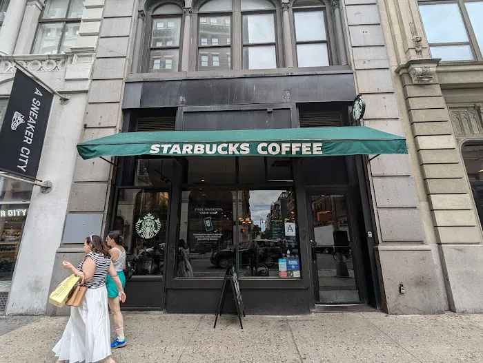 Starbucks Picture 1