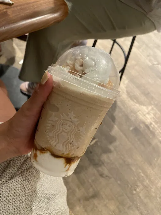 Starbucks Picture 8