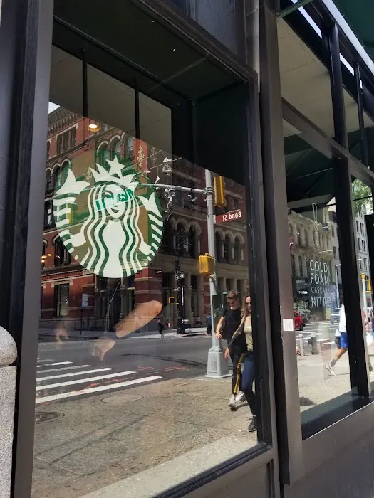 Starbucks Picture 7