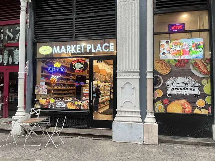 Plantega (Broadway Marketplace) Picture 2
