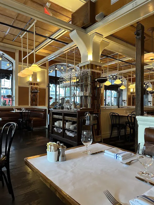 Lafayette Grand Café & Bakery Picture 10