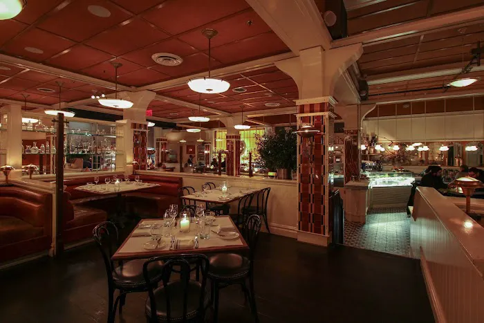 Lafayette Grand Café & Bakery Picture 9