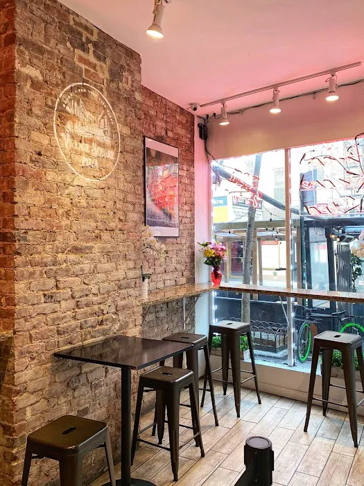 Village Square Pizza - West Village Picture 7